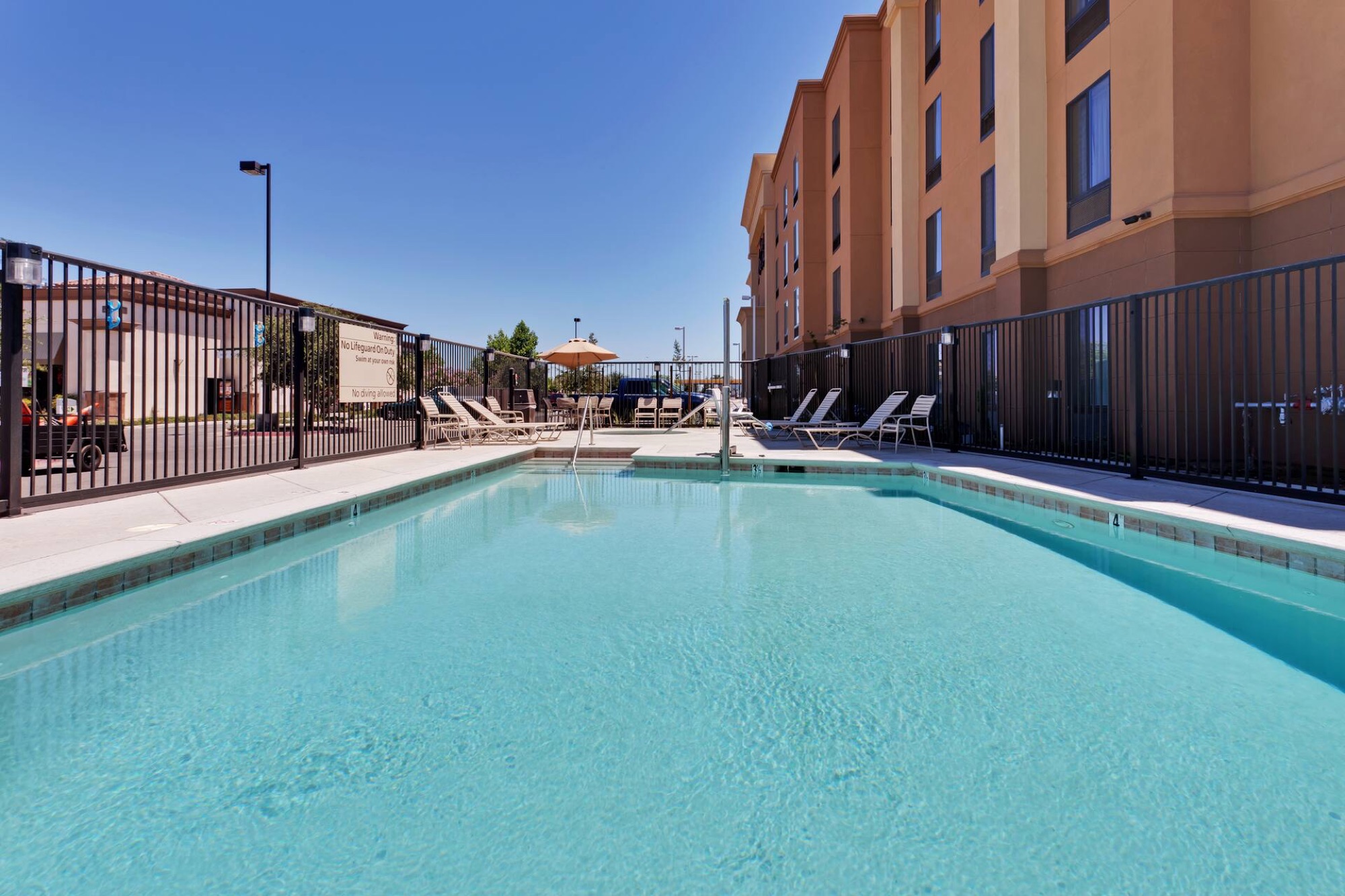 Hampton Inn & Suites Fresno Northwest, Fresno, CA — photo 5