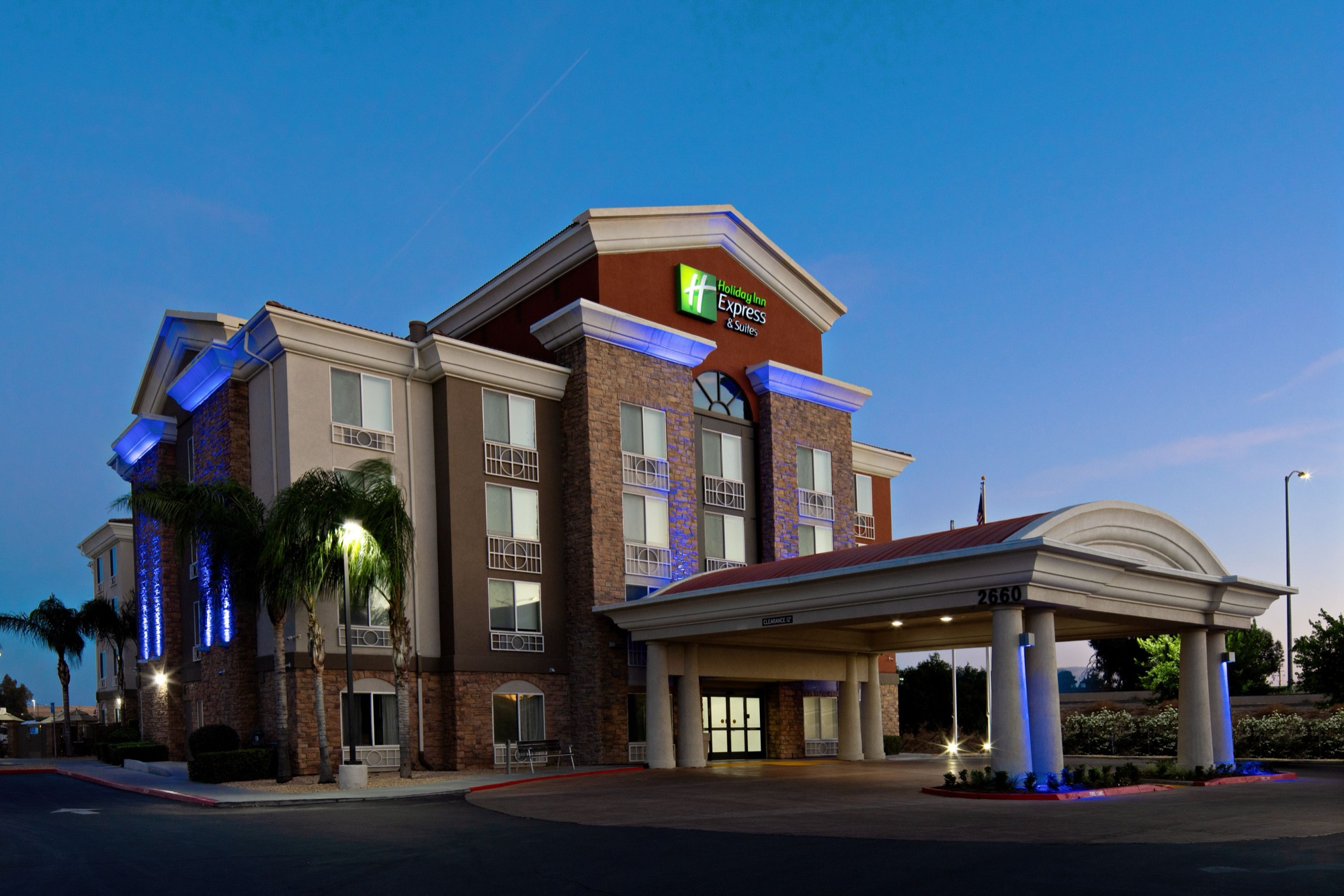 Holiday Inn Express & Suites Fresno South, Fresno, CA